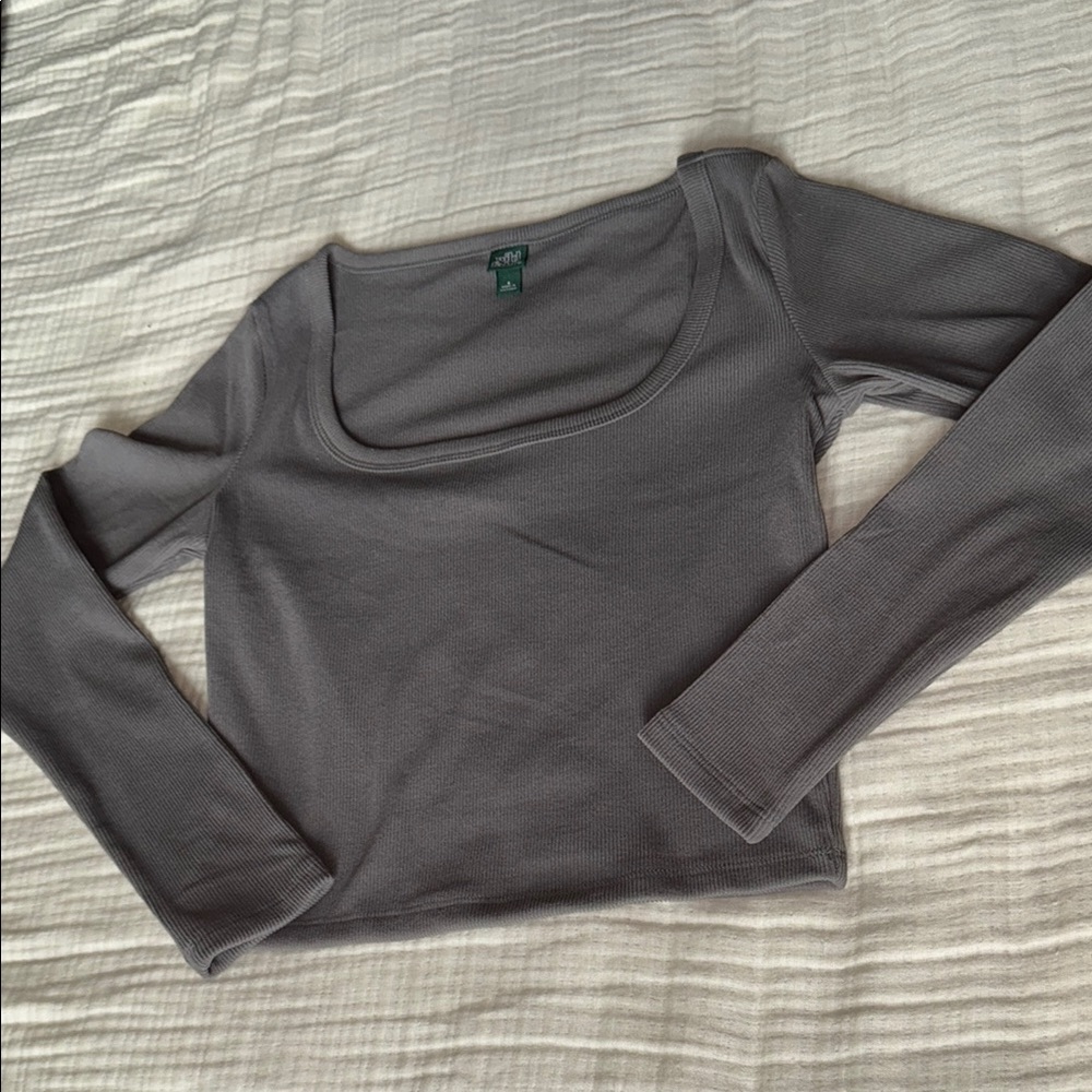 Wild Fable Gray Long Sleeve Crop Top